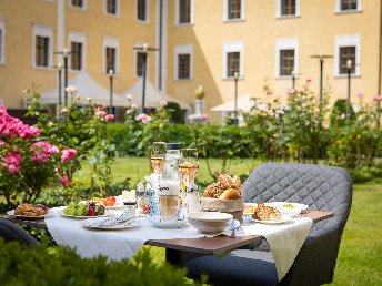 Blütezeit am Mondsee inkl. 1 x Abendessen| 4 Nächte   