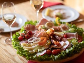 TOP-Silvester-HIT im Thermenhotel PuchasPlus mit Galababend & Silvesterprogramm 4 ÜN