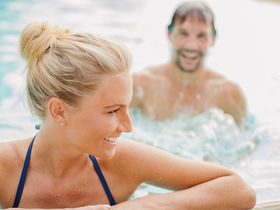 TOP-Silvester-HIT im Thermenhotel PuchasPlus mit Galababend & Silvesterprogramm 4 ÜN