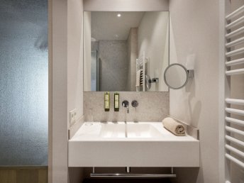 Sommer-Auszeit in Bad Waltersdorf inkl. Heiltherme & Hoteltherme | 7 Nächte/8Tage   