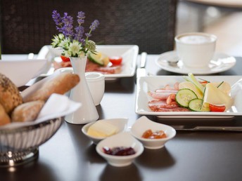 Sommer-Auszeit in Bad Waltersdorf inkl. Heiltherme & Hoteltherme | 7 Nächte/8Tage   