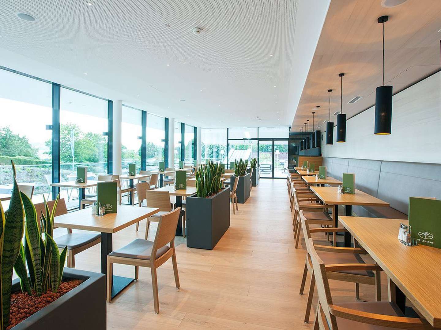 Sommer-Auszeit in Bad Waltersdorf inkl. Heiltherme & Hoteltherme | 7 Nächte/8Tage   