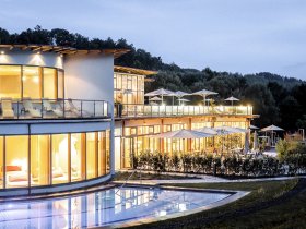 Sonntag auf Montag Pauschale im Heilthermen Resort Bad Waltersdorf inkl. 5-Gang-Abendmenü | 1 Nacht