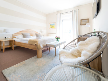 Wellness-Auszeit im Südburgenland inkl. Panorama Außenpool, Überwassermassage, 5-Gang Menü, NaturSPA