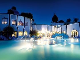 4 Tage Thermenurlaub im größten bewohnbaren Gesamtkunstwerk Österreichs inkl. Eintritt