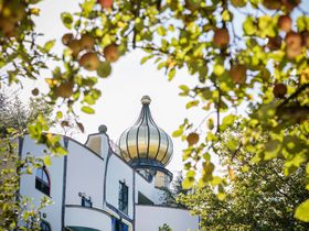 4 Tage Thermenurlaub im größten bewohnbaren Gesamtkunstwerk Österreichs inkl. Eintritt