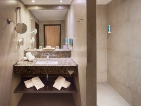 Wellnessurlaub inkl. Behandlungsgutschein & Alpen.Veda.Spa auf über 1.000m² 