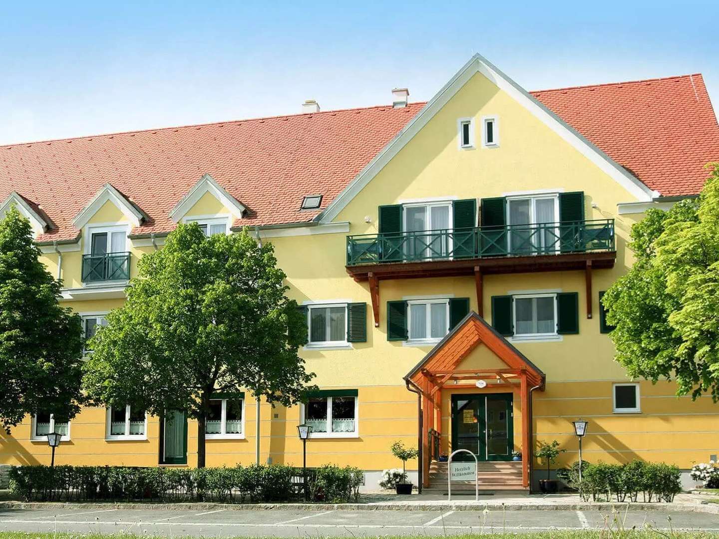 Frühlingserwachen im Südburgenland I 3 Tage 2 Nächte inkl. Abendessen, Fondue, Welcome-Drink