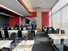 Shoppen im Designer Outlet Parndorf | 2 Nächte im Hotel direkt beim Outlet Center