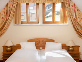 Genussvolle Auszeit zu Zweit - Romantikurlaub mit Candle-Light-Dinner & VinoSPA | 2 Nächte