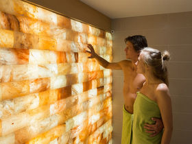 Genussvolle Auszeit zu Zweit - Romantikurlaub mit Candle-Light-Dinner & VinoSPA | 2 Nächte