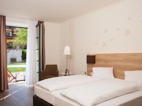 Genussvolle Auszeit zu Zweit - Romantikurlaub mit Candle-Light-Dinner & VinoSPA | 2 Nächte