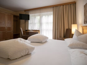 Schneeschuhwandern.....auf Winters Spuren