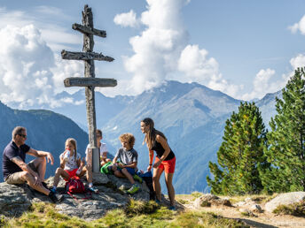 Familienzeit im Ötztal mit Widi: Ein besonderes Geschenk für unvergessliche Erlebnisse!