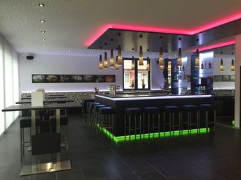 Glücklich erfüllt |  3 Tage Kurzurlaub in der Therme Aqualux inkl. Therme & Vitadome
