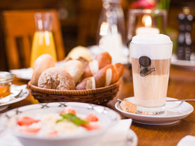 Wirtshauskultur und Barocksuite inkl. Thermengenuss in der Therme AQUALUX Fohnsdorf