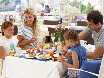 7 Nächte Familien-Sommerhit im 4*S Schlosshotel Lacknerhof 