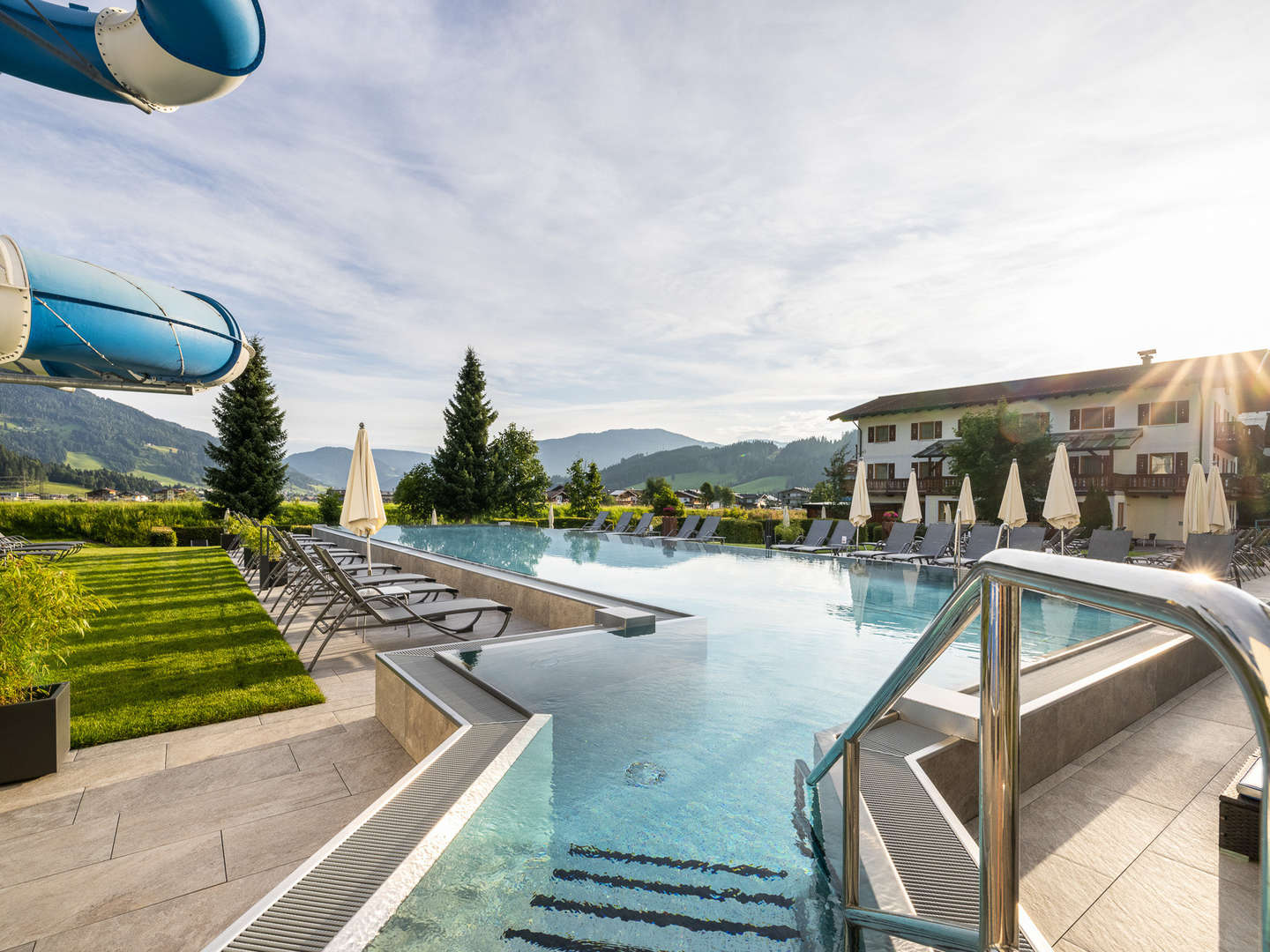 7 Nächte Familien-Sommerhit im 4*S Schlosshotel Lacknerhof 
