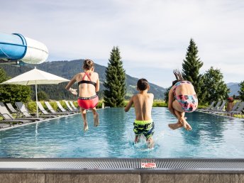 3 Nächte Familien-Sommerhit im 4*S Schlosshotel Lacknerhof