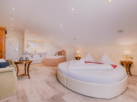 Romantik Tage in Tirol mit Wellness & Bergbahnen | 3 Nächte