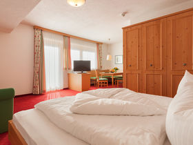 Stubaier Bergweihnacht inkl. Weihnachtsfeier & Galadiner | 4 Nächte