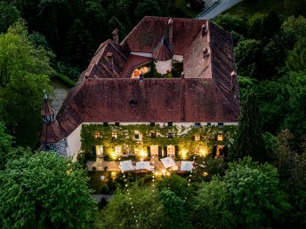 Romantische Tage im Ferienhaus nahe dem Schloss Ernegg inkl. einer Flasche Rotwein | 6 Nächte