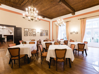 Romantische Tage im Ferienhaus nahe dem Schloss Ernegg inkl. einer Flasche Rotwein | 6 Nächte