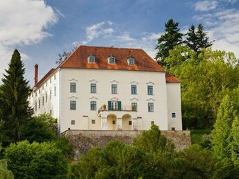 Romantische Tage im Ferienhaus nahe dem Schloss Ernegg inkl. einer Flasche Rotwein | 6 Nächte