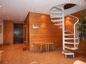 Familienurlaub inkl. Eintritt in die Erlebniswelt Therme AquaLux | 1 Kind bis 13,9 gratis | 4 Nächte