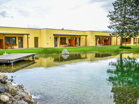 Familienurlaub inkl. Eintritt in die Erlebniswelt Therme AquaLux | 1 Kind bis 13,9 gratis | 4 Nächte