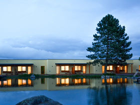 Familienurlaub inkl. Eintritt in die Erlebniswelt Therme AquaLux | 1 Kind bis 13,9 gratis | 4 Nächte