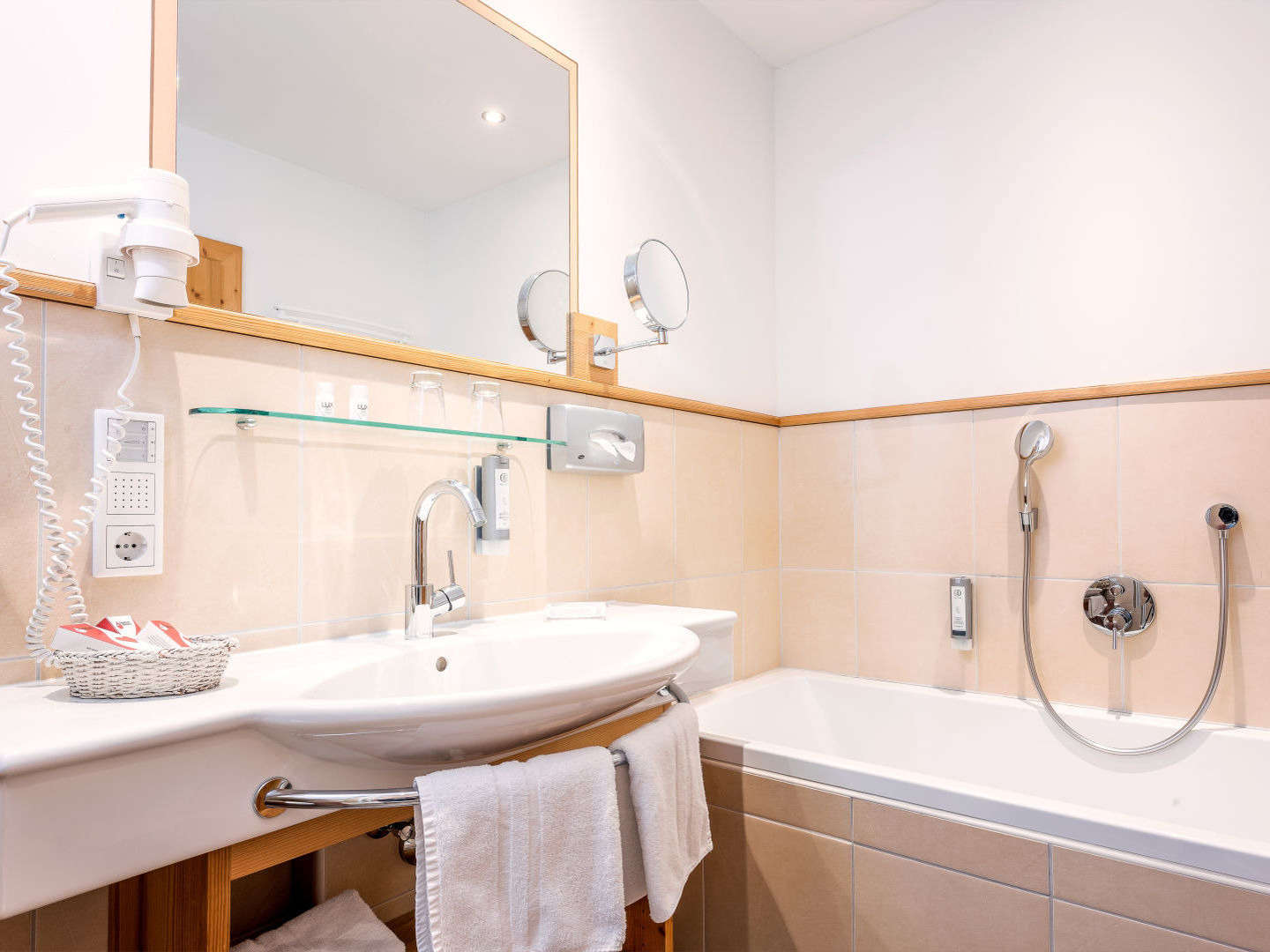 Deine Insel in den Bergen - Auszeit im Adults Only Boutique-Hotel im Pillerseetal