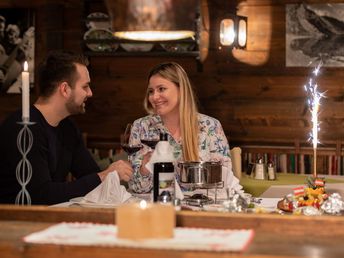 Romantischer Winterzauber mit 4 Pfoten im 4* Hotel Almfrieden