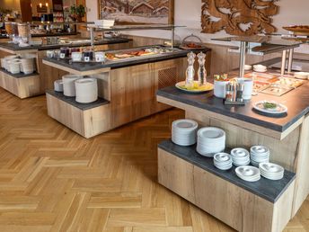 Romantischer Winterzauber mit 4 Pfoten im 4* Hotel Almfrieden