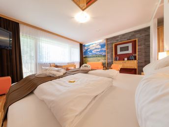 Romantischer Winterzauber mit 4 Pfoten im 4* Hotel Almfrieden