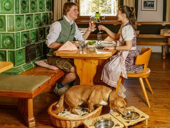 Romantischer Winterzauber mit 4 Pfoten im 4* Hotel Almfrieden