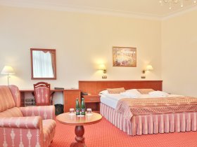 Romantischer Aufenthalt für zwei im Olympia Wellness Resort in Karlsbad | 2 Nächte 