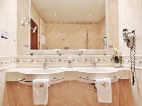 Romantischer Aufenthalt für zwei im Olympia Wellness Resort in Karlsbad | 2 Nächte 