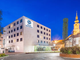 Romantikurlaub - Genussvoll mit Süßem & Prosecco an der Donau | 3 Nächte