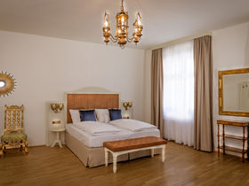 Winterangebot: Nachtwächter-Tour während der Welser Weihnachtswelt - 3 Tage