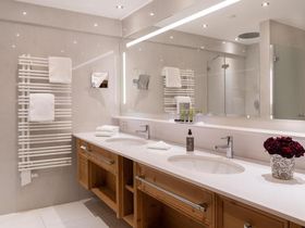 7 Tage 4*-Wellness direkt am See in Tirol ohne Kinder