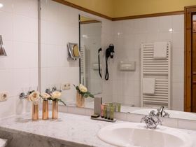 7 Tage 4*-Wellness direkt am See in Tirol ohne Kinder