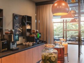 Metropolen-Kurzurlaub in Düsseldorf am Rheinufer | 3 Tage