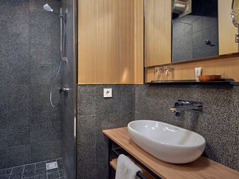 I love travel - Citytrip Amsterdam in einem neu eröffneten Hotel - 3 Tage