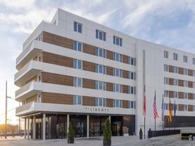2 Tage THE LIBERTY Hotel Bremerhaven & das Klimahaus erleben