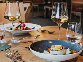 Action Urlaub mit Badesee & Indoor Ritterburg in Vorarlberg | 3 Nächte