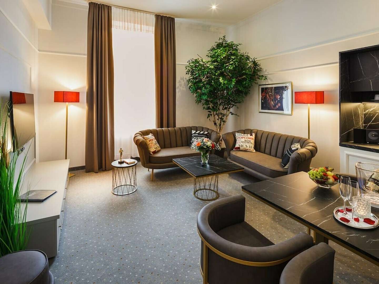 Scampi satt und das schrägste Wahrzeichen Wiesbadens