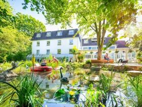  1 Nacht Auszeit mit Hund im Gartenhotel zwischen Düsseldorf und Neanderland