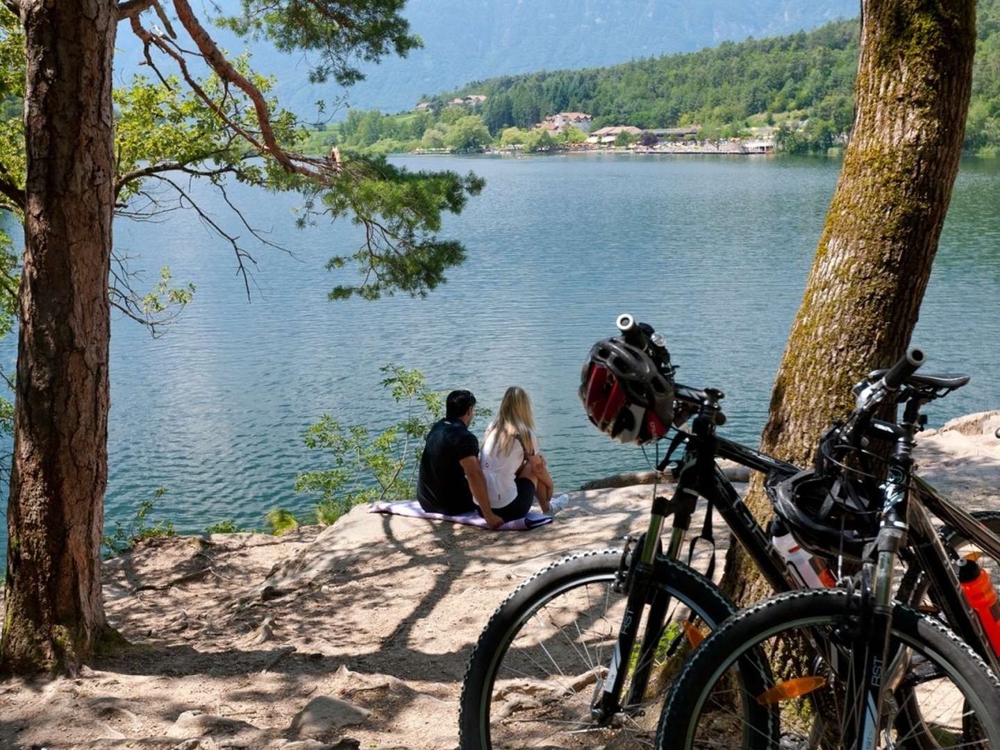 Der Mai ruft – Maigeflüster erleben am Montiggler See | 4 Nächte