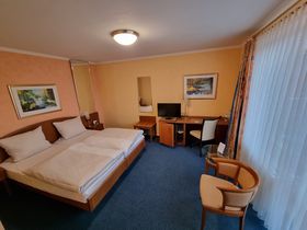  Einfach ans Wasser... 7 Tage direkt am Weserradweg in Achim bei Bremen